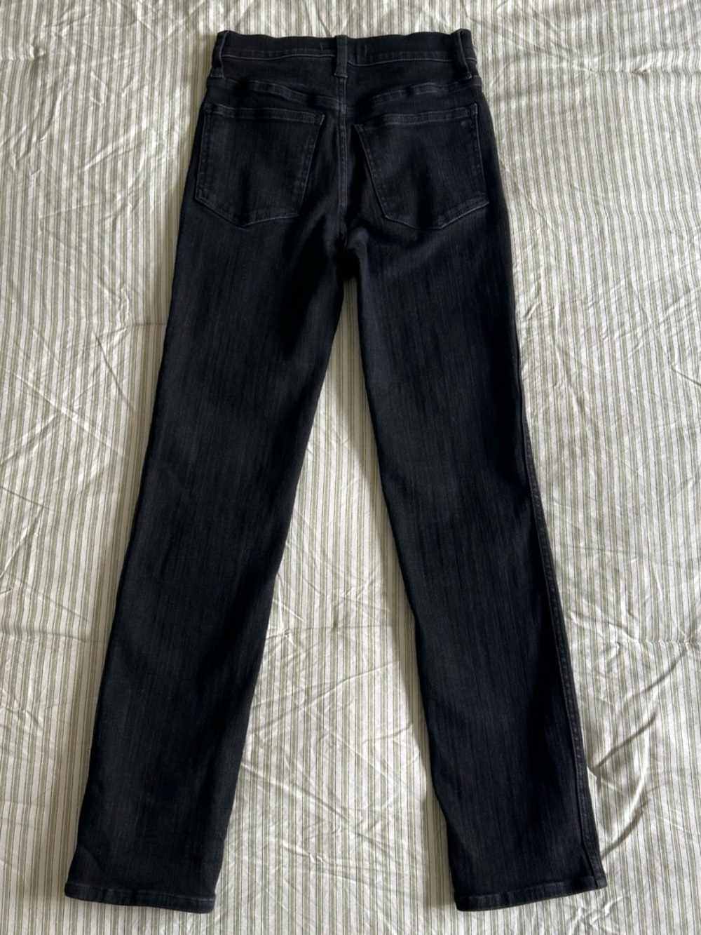 Madewell Stovepipe Straight-Leg Jeans in Black - Picture 4 of 5